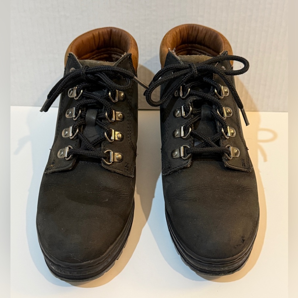 Timberland Low Black Boots 6.5